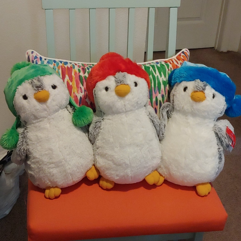 Plush penguins